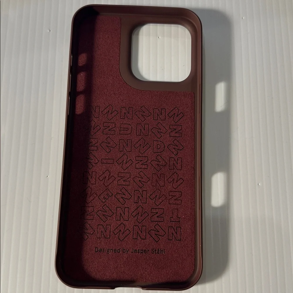 Nudient iPhone 16 Pro Max Thin Case in brown
